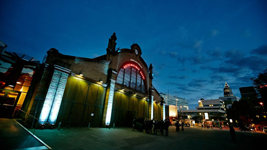 Auch in Frankfurt kann man Events online planen und kalkulieren mit eventmachine